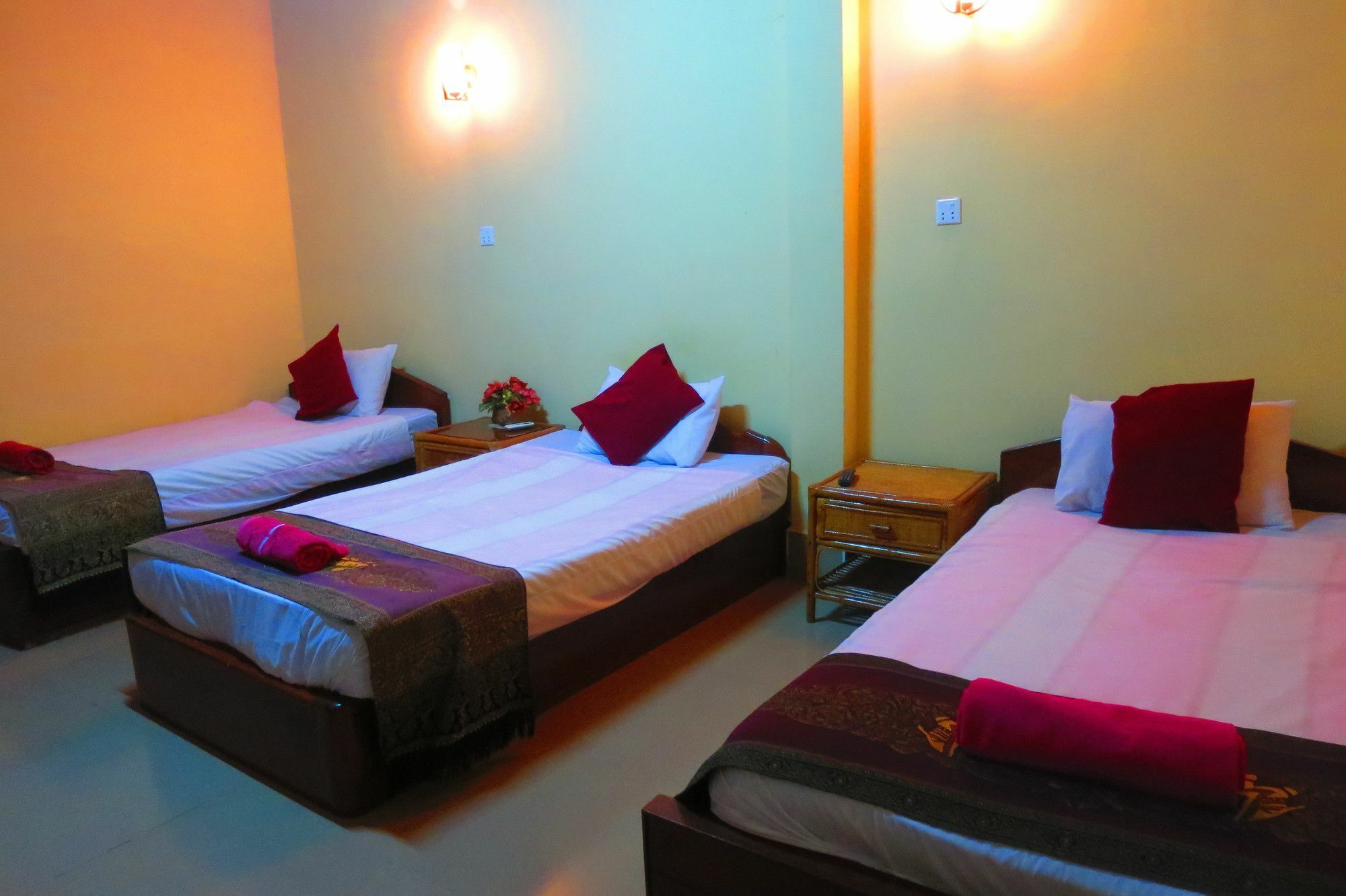 Kampot Guesthouse מראה חיצוני תמונה