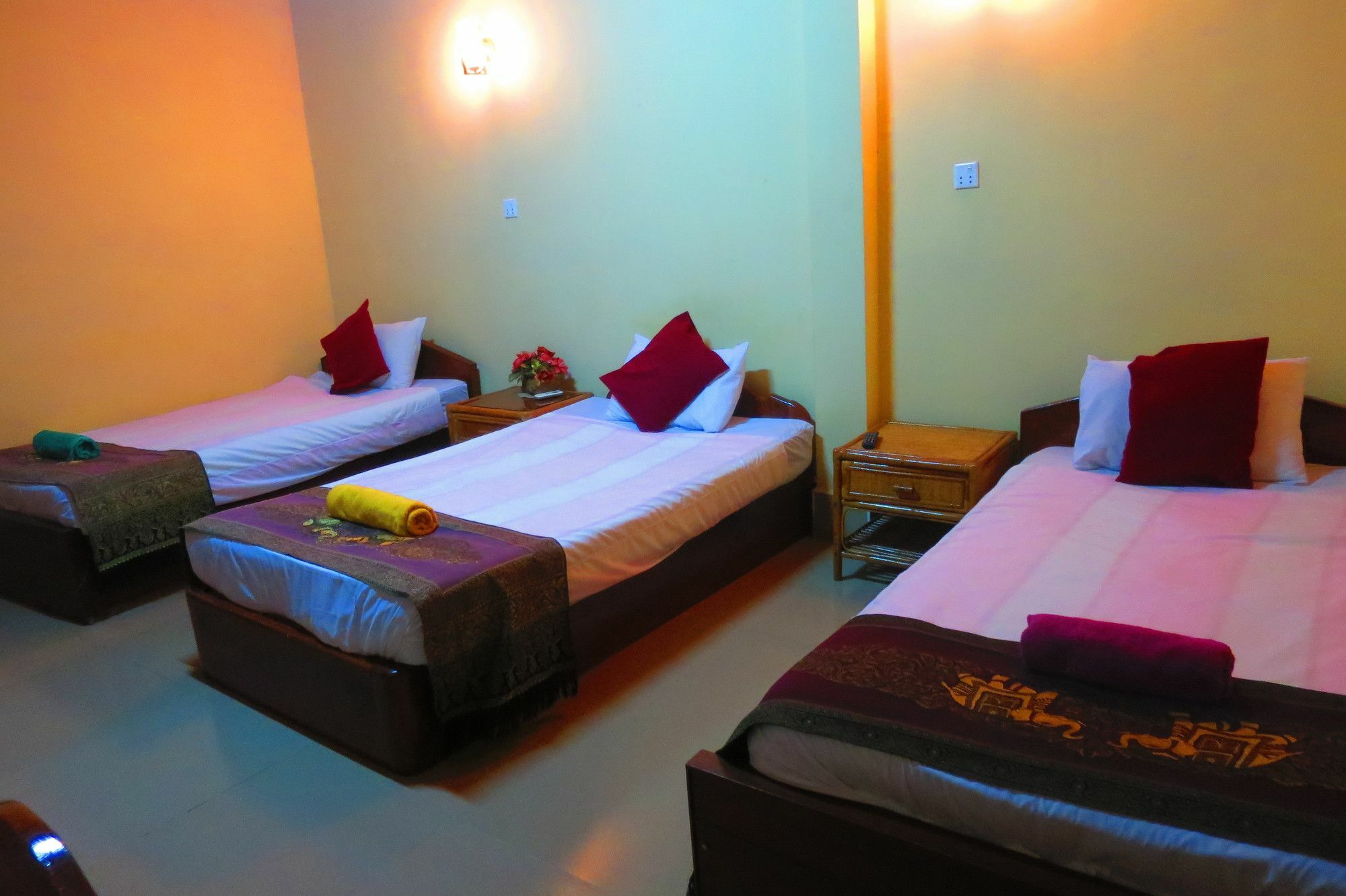 Kampot Guesthouse מראה חיצוני תמונה